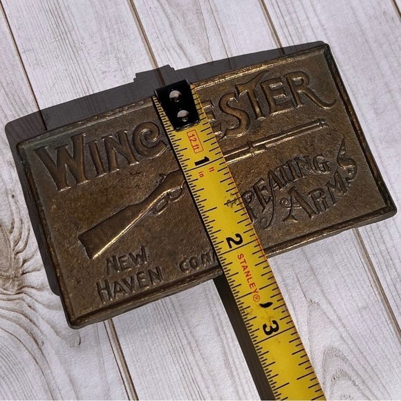 Vintage Brass Winchester Repeating Arms Belt Buckle - Picture 7 of 8